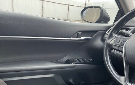 Toyota Camry, 2018 год, 2 000 000 рублей, 12 фотография