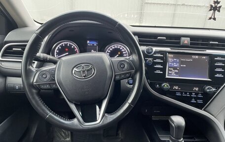 Toyota Camry, 2018 год, 2 000 000 рублей, 8 фотография