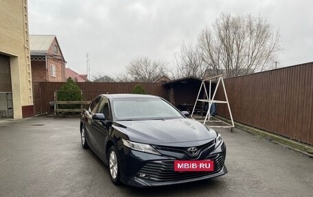 Toyota Camry, 2018 год, 2 000 000 рублей, 3 фотография