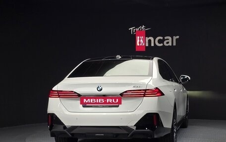 BMW 5 серия, 2024 год, 6 419 613 рублей, 4 фотография