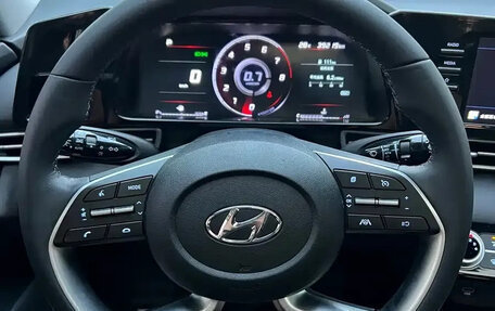 Hyundai Elantra, 2022 год, 1 540 000 рублей, 10 фотография