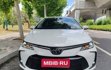 Toyota Corolla, 2023 год, 1 650 000 рублей, 2 фотография