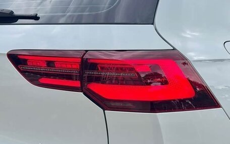 Volkswagen Golf VIII, 2022 год, 1 835 000 рублей, 12 фотография