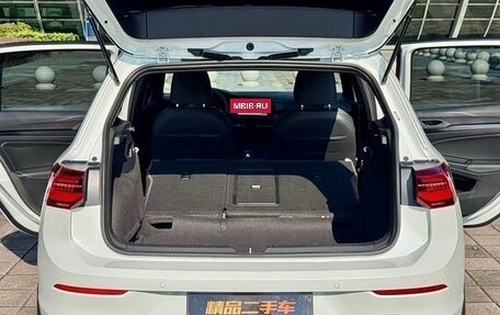 Volkswagen Golf VIII, 2022 год, 1 835 000 рублей, 11 фотография