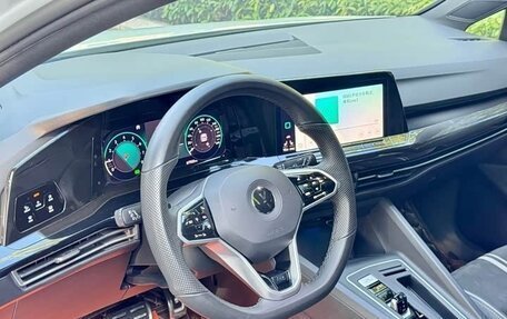 Volkswagen Golf VIII, 2022 год, 1 835 000 рублей, 18 фотография