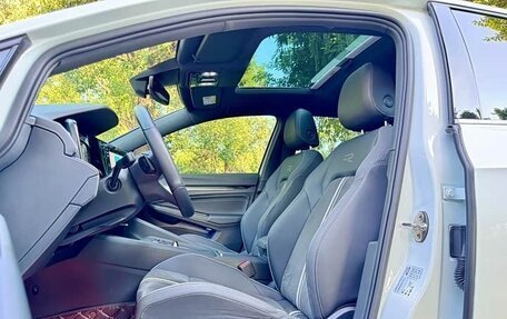 Volkswagen Golf VIII, 2022 год, 1 835 000 рублей, 17 фотография