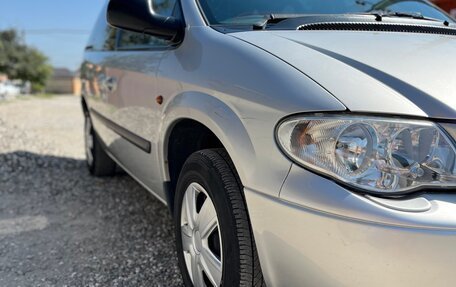 Chrysler Voyager IV, 2005 год, 700 000 рублей, 4 фотография