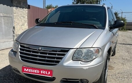 Chrysler Voyager IV, 2005 год, 700 000 рублей, 8 фотография