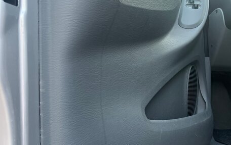 Chrysler Voyager IV, 2005 год, 700 000 рублей, 26 фотография