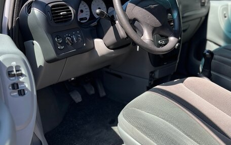 Chrysler Voyager IV, 2005 год, 700 000 рублей, 40 фотография