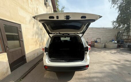 Toyota Highlander III, 2015 год, 2 800 000 рублей, 9 фотография