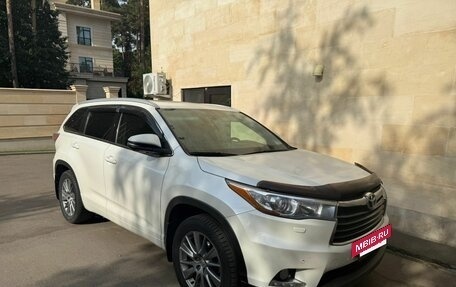 Toyota Highlander III, 2015 год, 2 800 000 рублей, 8 фотография