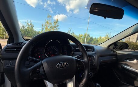 KIA Rio III рестайлинг, 2013 год, 750 000 рублей, 2 фотография