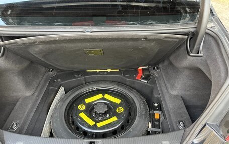 Audi A8, 2012 год, 1 500 000 рублей, 16 фотография
