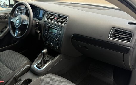 Volkswagen Jetta VI, 2014 год, 1 250 000 рублей, 12 фотография