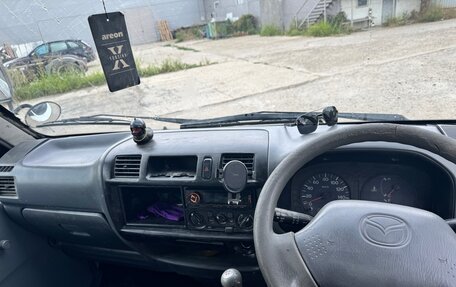 Mazda Bongo IV, 2000 год, 450 000 рублей, 3 фотография