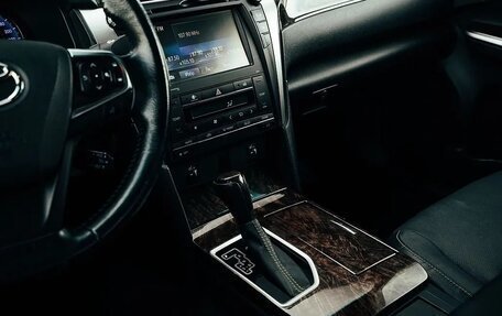 Toyota Camry, 2016 год, 1 800 000 рублей, 12 фотография