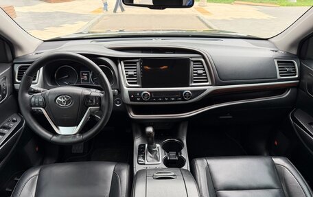 Toyota Highlander III, 2014 год, 2 660 000 рублей, 10 фотография