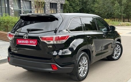 Toyota Highlander III, 2014 год, 2 660 000 рублей, 5 фотография