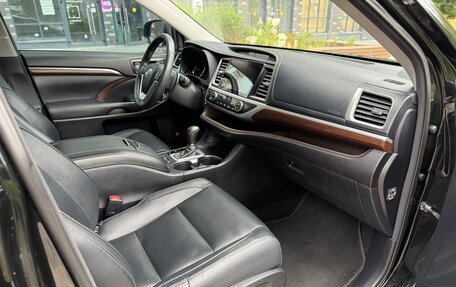 Toyota Highlander III, 2014 год, 2 660 000 рублей, 26 фотография