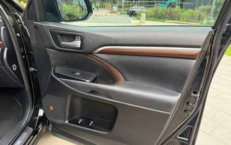 Toyota Highlander III, 2014 год, 2 660 000 рублей, 28 фотография