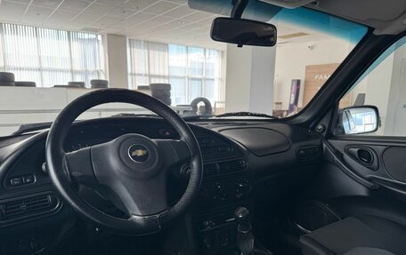 Chevrolet Niva I рестайлинг, 2017 год, 470 000 рублей, 14 фотография