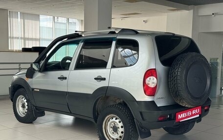 Chevrolet Niva I рестайлинг, 2017 год, 470 000 рублей, 6 фотография