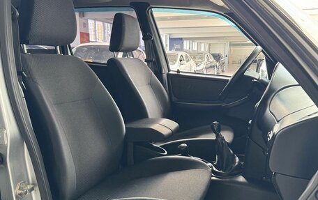 Chevrolet Niva I рестайлинг, 2017 год, 470 000 рублей, 25 фотография