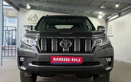Toyota Land Cruiser Prado 150 рестайлинг 2, 2017 год, 4 199 000 рублей, 2 фотография