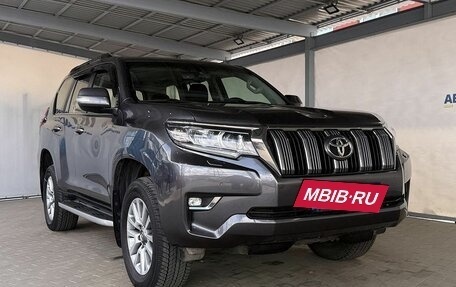 Toyota Land Cruiser Prado 150 рестайлинг 2, 2017 год, 4 199 000 рублей, 3 фотография