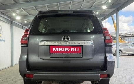 Toyota Land Cruiser Prado 150 рестайлинг 2, 2017 год, 4 199 000 рублей, 7 фотография