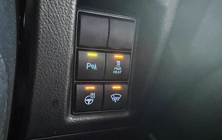 Toyota Land Cruiser Prado 150 рестайлинг 2, 2017 год, 4 199 000 рублей, 21 фотография