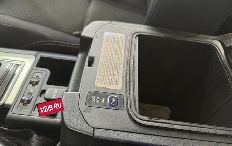 Toyota Land Cruiser Prado 150 рестайлинг 2, 2017 год, 4 199 000 рублей, 17 фотография