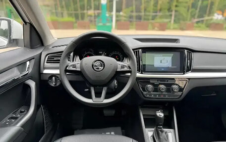 Skoda Kamiq I, 2022 год, 1 680 000 рублей, 9 фотография