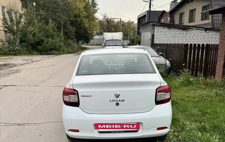 Renault Logan II, 2015 год, 475 000 рублей, 2 фотография