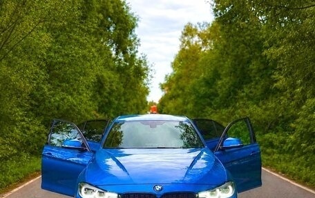 BMW 3 серия, 2017 год, 2 800 000 рублей, 3 фотография