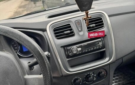 Renault Logan II, 2015 год, 475 000 рублей, 10 фотография
