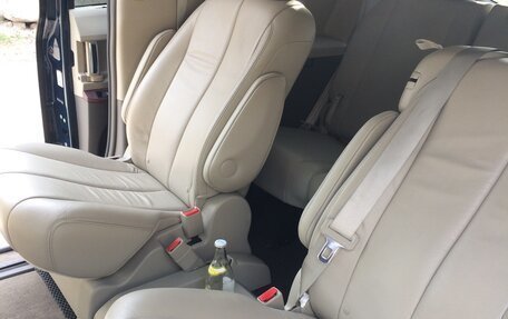 Toyota Sienna III, 2012 год, 1 300 000 рублей, 4 фотография