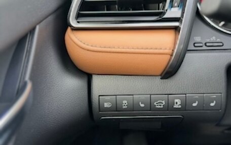Toyota Camry, 2022 год, 3 650 000 рублей, 15 фотография