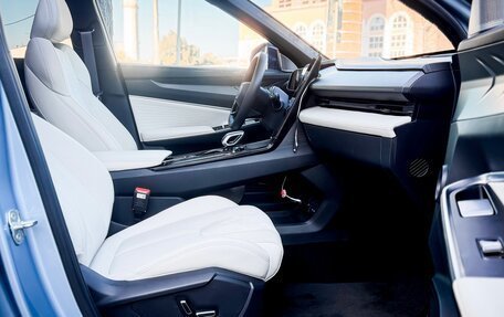 Geely Atlas, 2023 год, 2 370 000 рублей, 11 фотография