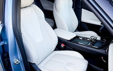 Geely Atlas, 2023 год, 2 370 000 рублей, 12 фотография