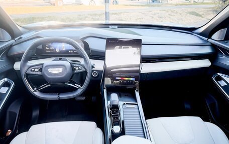 Geely Atlas, 2023 год, 2 370 000 рублей, 8 фотография