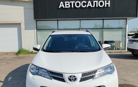 Toyota RAV4, 2015 год, 1 699 000 рублей, 5 фотография