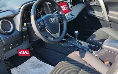 Toyota RAV4, 2015 год, 1 699 000 рублей, 9 фотография