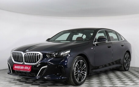 BMW 5 серия, 2026 год, 9 800 000 рублей, 1 фотография