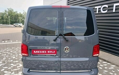 Volkswagen Caravelle T6 рестайлинг, 2021 год, 3 395 000 рублей, 10 фотография