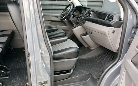 Volkswagen Caravelle T6 рестайлинг, 2021 год, 3 395 000 рублей, 26 фотография