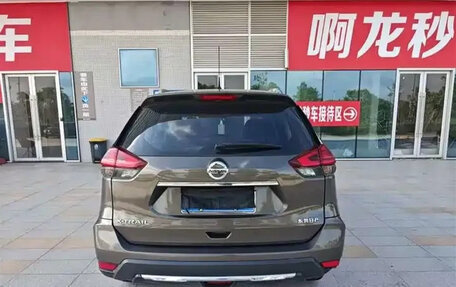 Nissan X-Trail, 2023 год, 2 300 000 рублей, 4 фотография