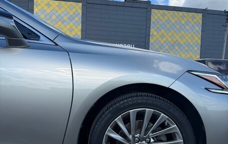 Lexus ES VII, 2020 год, 3 950 000 рублей, 10 фотография