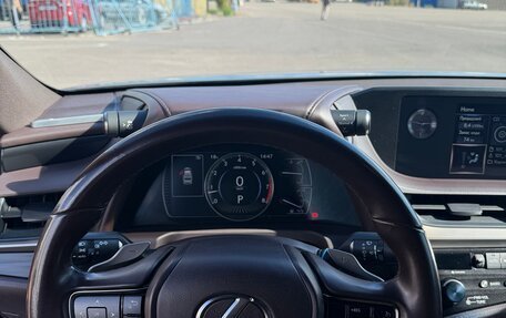 Lexus ES VII, 2020 год, 3 950 000 рублей, 21 фотография